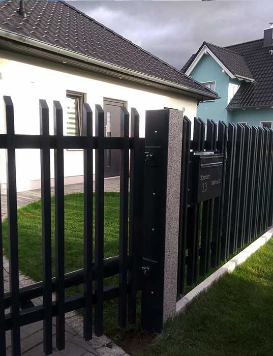 metallzaun-polen-anthrazit